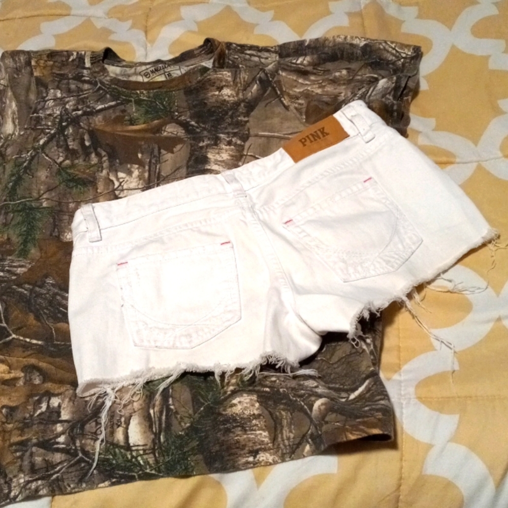 VS PINK SHORTS (white)